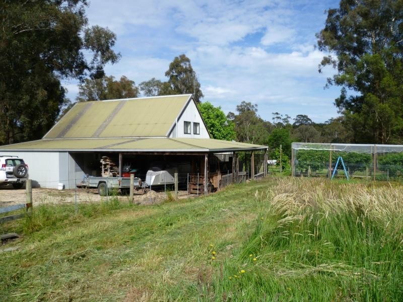 102 Bethross Drive, Tambo Upper VIC 3885