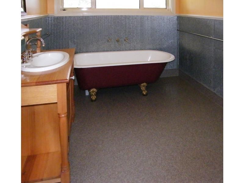 102 Bethross Drive, Tambo Upper VIC 3885