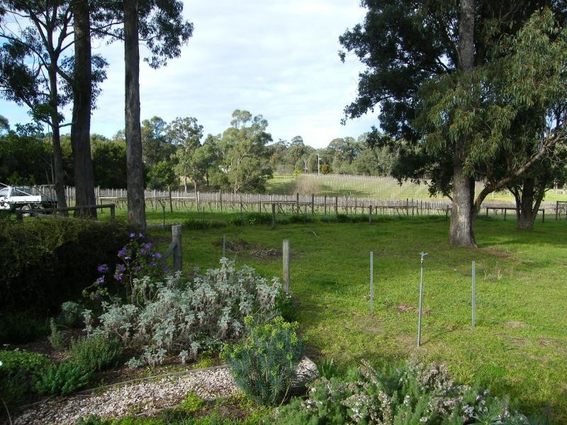 102 Bethross Drive, Tambo Upper VIC 3885