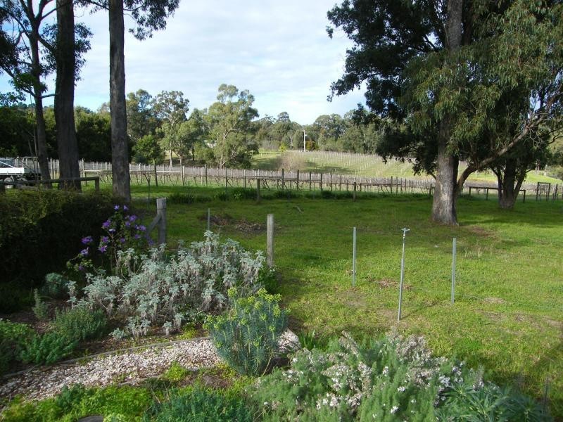 102 Bethross Drive, Tambo Upper VIC 3885