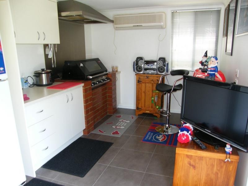 35 Hazeldene Crescent, Nicholson VIC 3882
