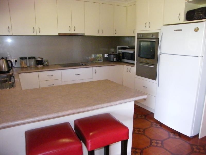 35 Hazeldene Crescent, Nicholson VIC 3882