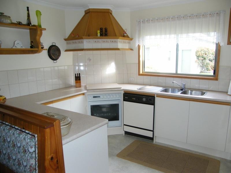 Raymond Island VIC 3880