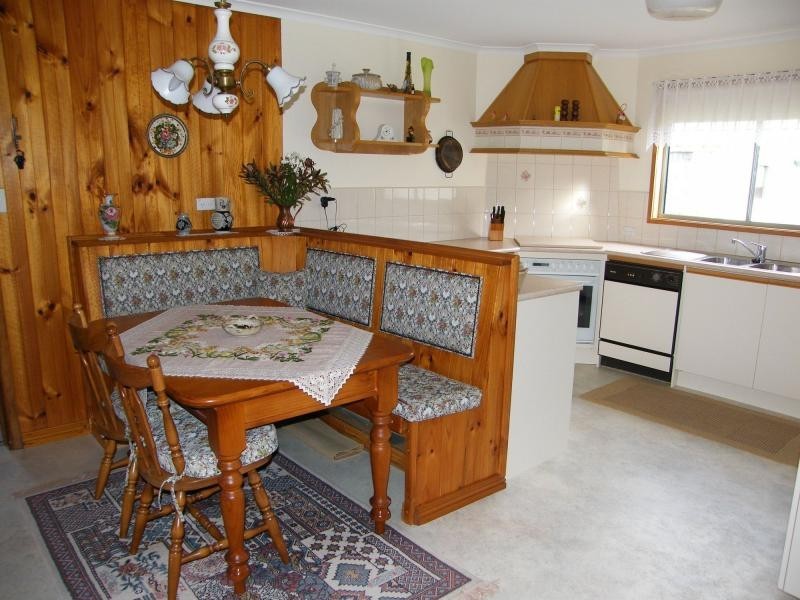 Raymond Island VIC 3880