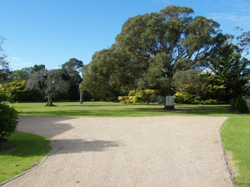 Raymond Island VIC 3880