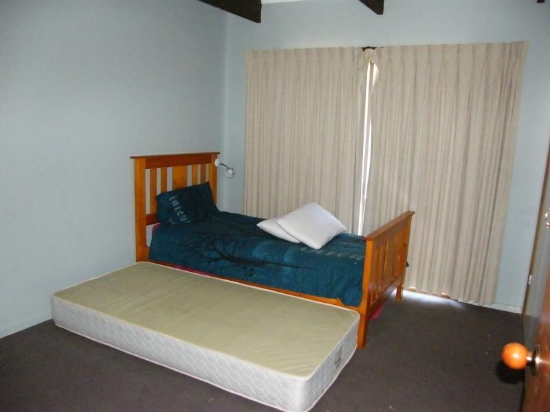 20 Eleventh Parade, Raymond Island VIC 3880