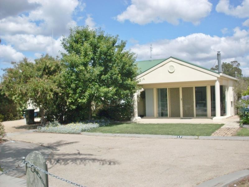 17 Waterloo Court, Paynesville VIC 3880