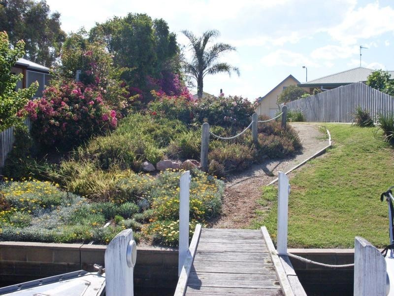 17 Waterloo Court, Paynesville VIC 3880