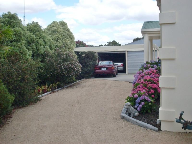 17 Waterloo Court, Paynesville VIC 3880