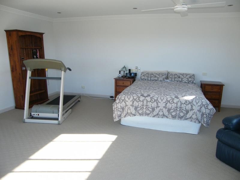 17 Heaths View, Paynesville VIC 3880