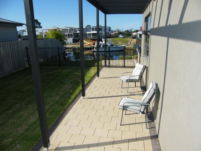 17 Heaths View, Paynesville VIC 3880