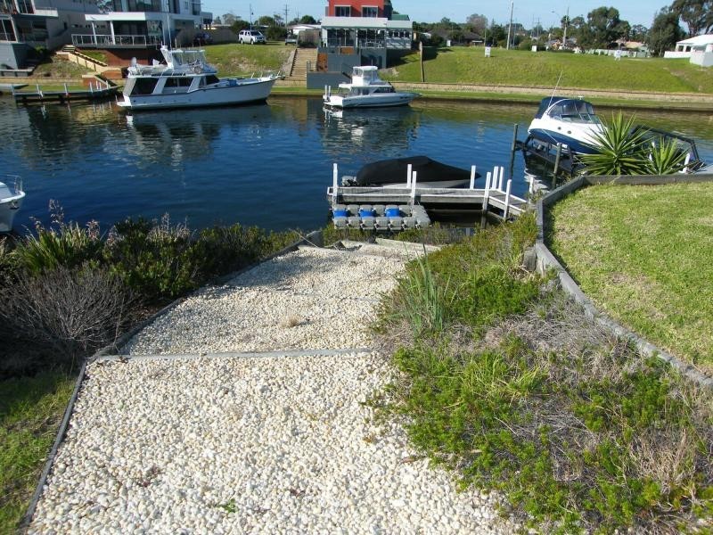 17 Heaths View, Paynesville VIC 3880