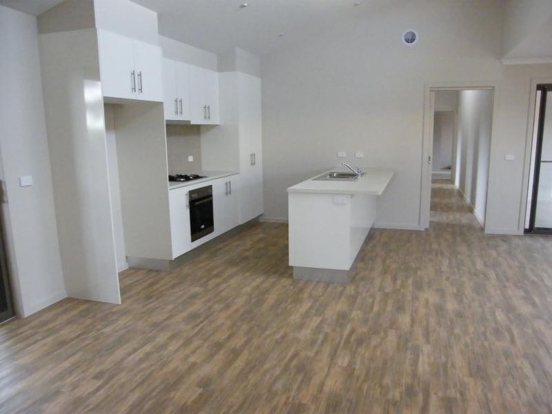 4 Eaton Place, Paynesville VIC 3880