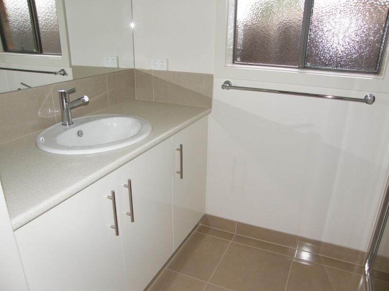 4 Eaton Place, Paynesville VIC 3880