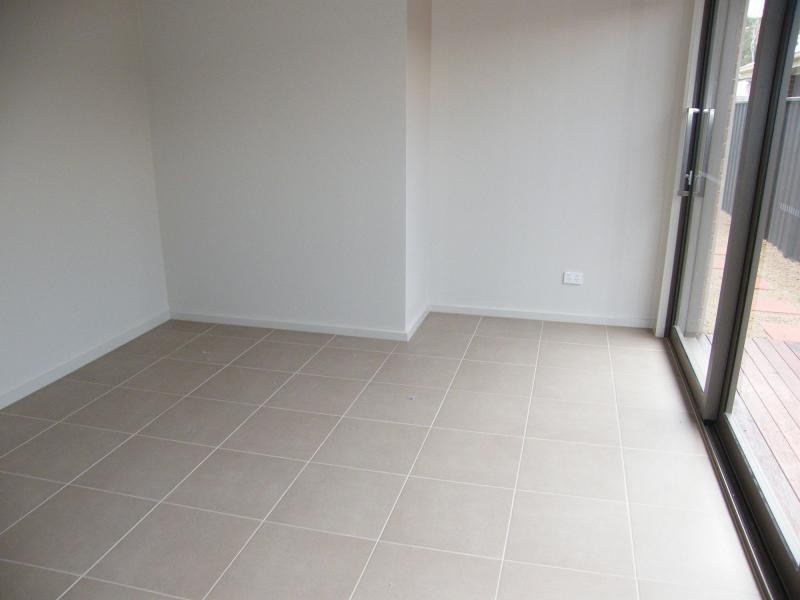 4 Eaton Place, Paynesville VIC 3880