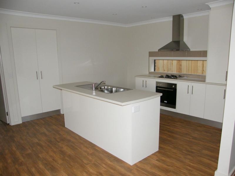 5 Eaton Place, Paynesville VIC 3880