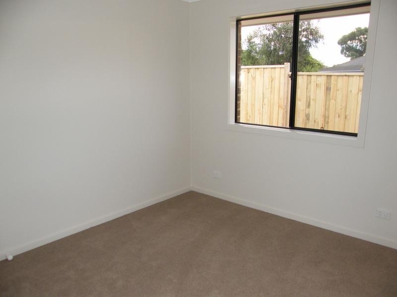 5 Eaton Place, Paynesville VIC 3880