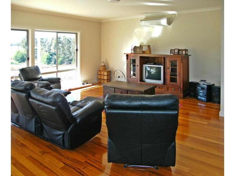 45 Kingsley Drive, Bairnsdale VIC 3875