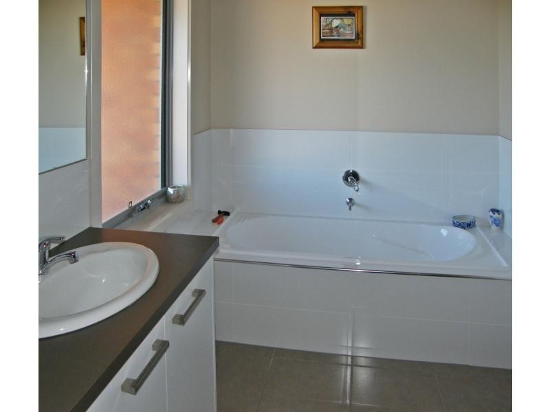 45 Kingsley Drive, Bairnsdale VIC 3875