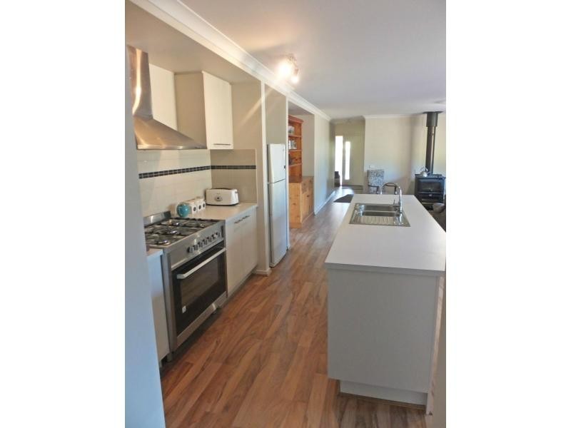 69 Lanteris, Bairnsdale VIC 3875