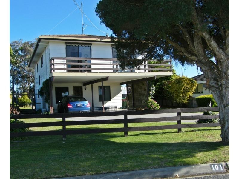 101 Slip, Paynesville VIC 3880