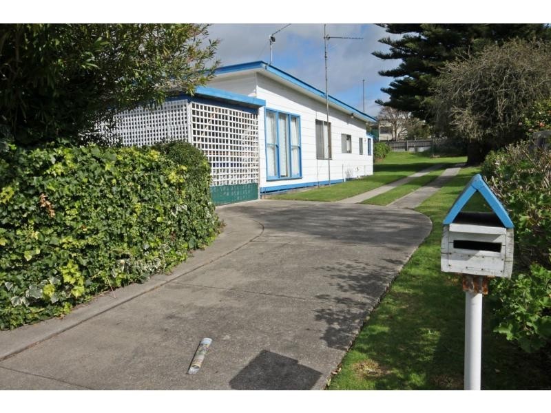 31 Langford Parade, Paynesville VIC 3880