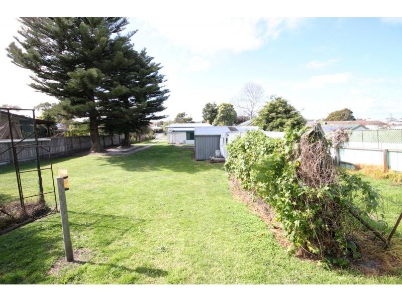 31 Langford Parade, Paynesville VIC 3880