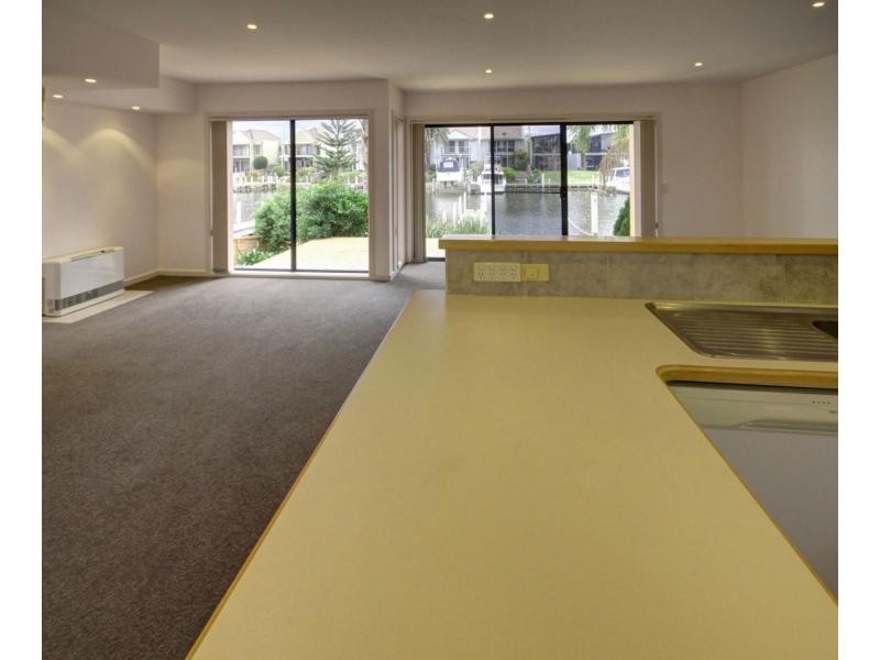 3-15 King Street, Paynesville VIC 3880