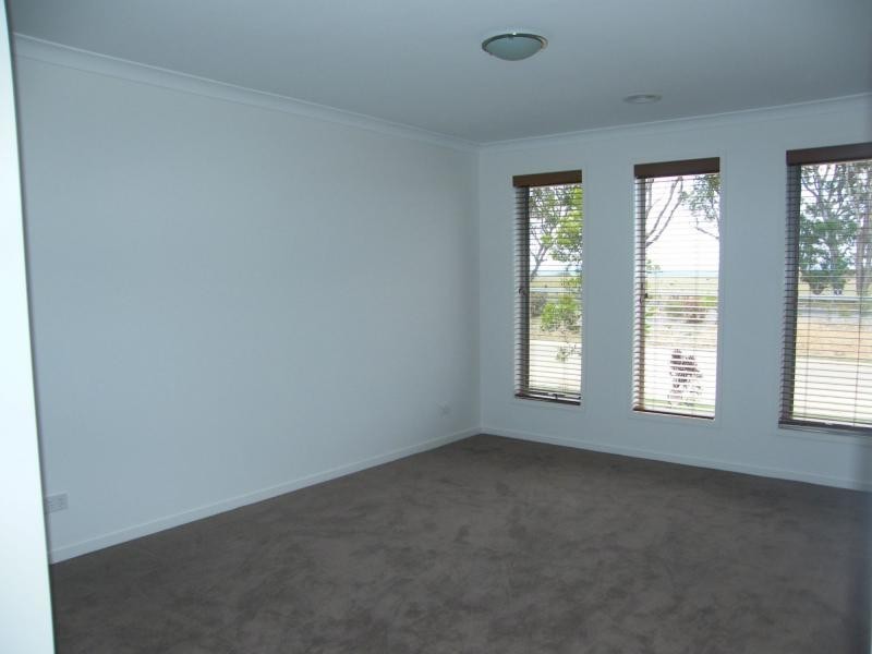 10 Ah Yee Place, The Coast, Paynesville VIC 3880