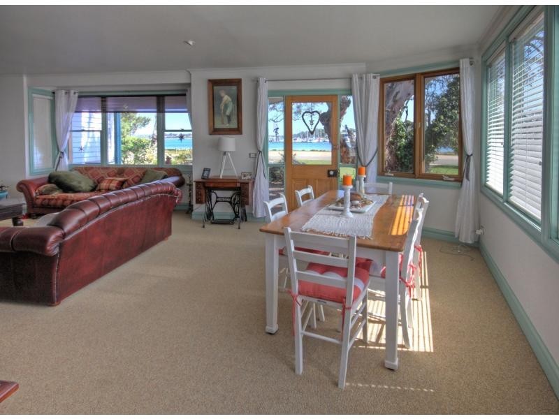 59 Fourth Avenue, Raymond Island VIC 3880