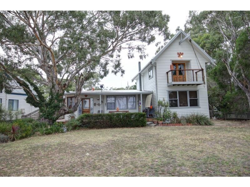 59 Fourth Avenue, Raymond Island VIC 3880