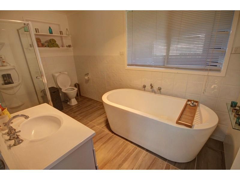 163 Western Boulevard, Raymond Island VIC 3880