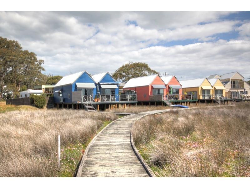 Raymond Island VIC 3880