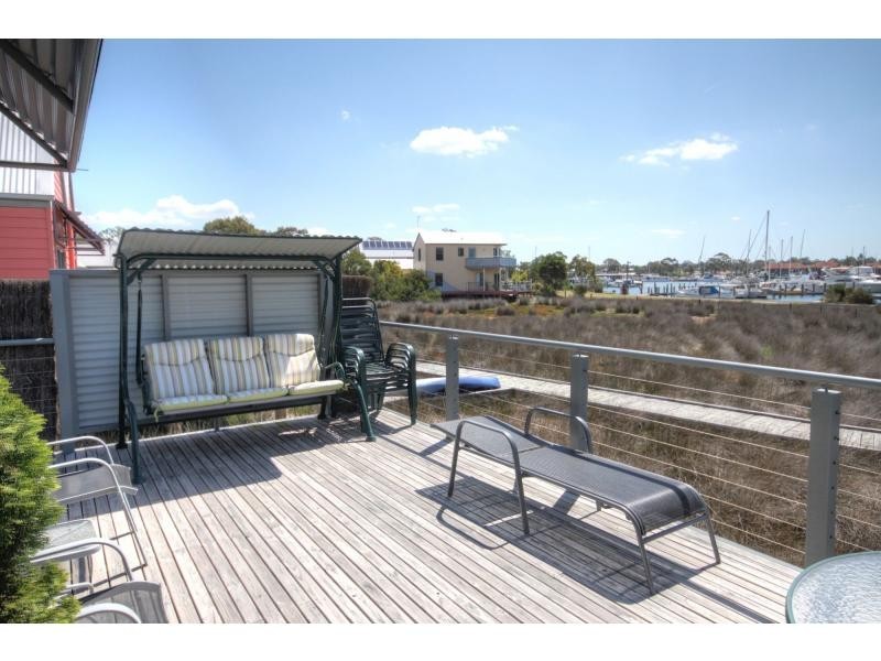 Raymond Island VIC 3880