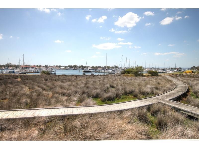 Raymond Island VIC 3880