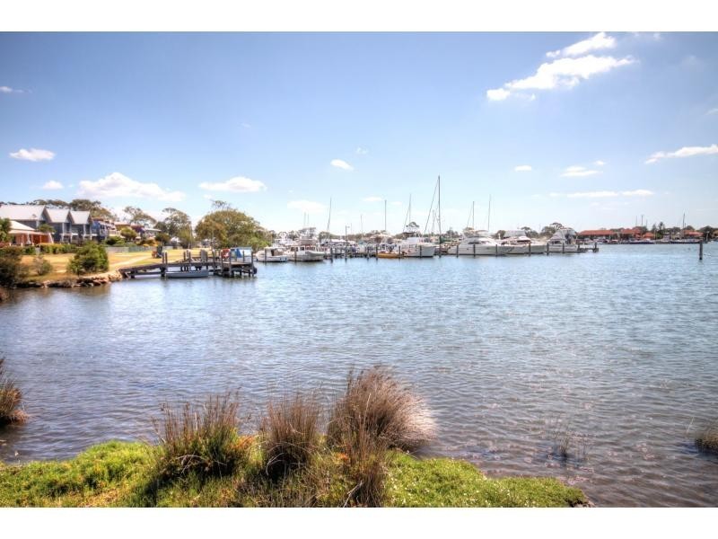 Raymond Island VIC 3880