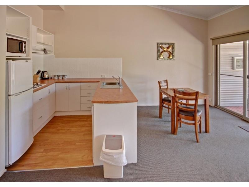 Bairnsdale VIC 3875