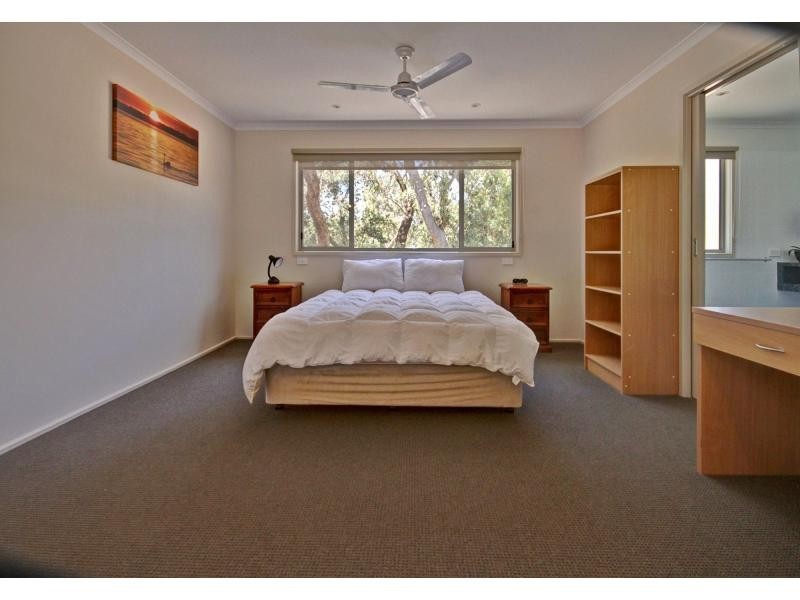 Bairnsdale VIC 3875