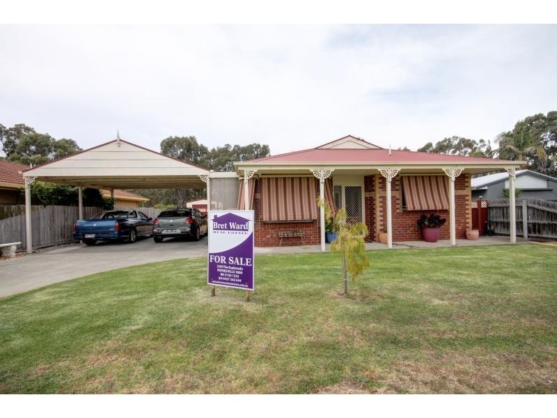 16 Waratah, Paynesville VIC 3880