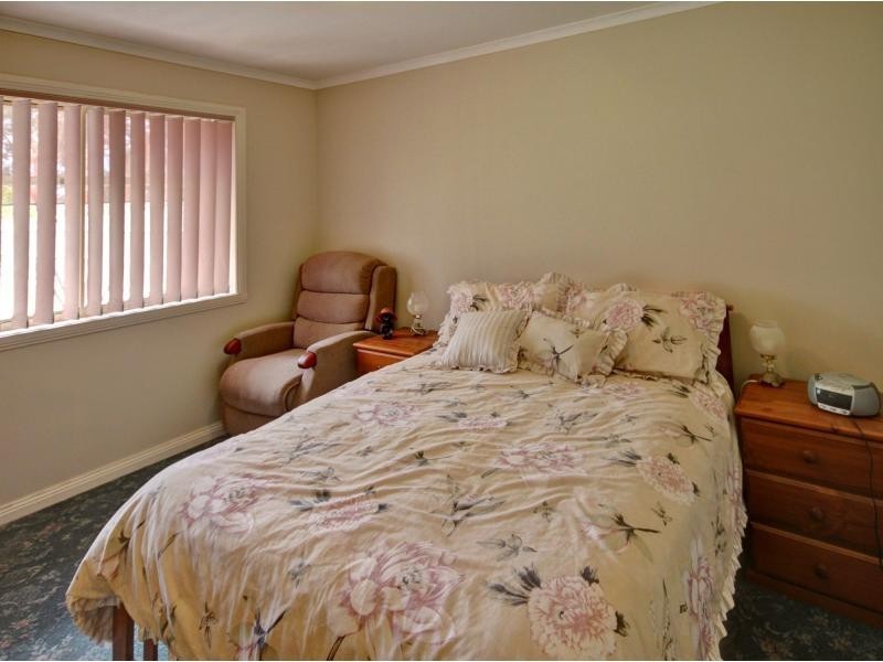 16 Waratah, Paynesville VIC 3880