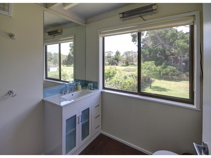 185 Western Boulevard, Raymond Island VIC 3880