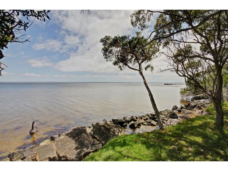185 Western Boulevard, Raymond Island VIC 3880