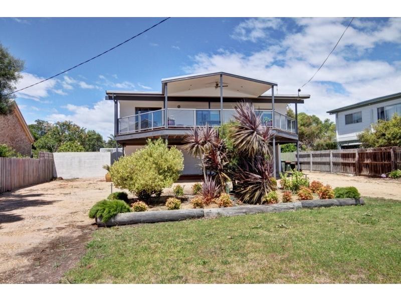8 Government Road, Paynesville, Paynesville VIC 3880