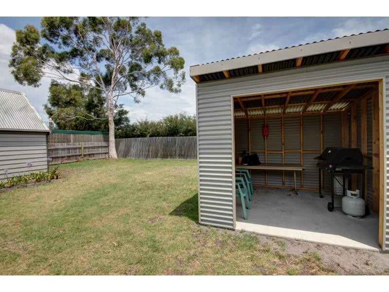 27 Currawong Close, Raymond Island VIC 3880