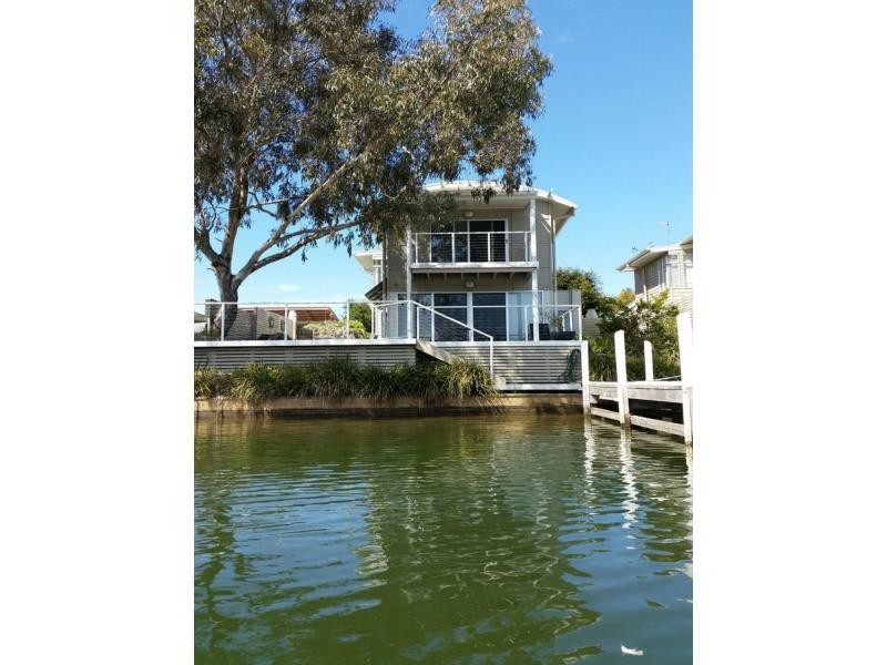 8-15 Mitchell, Paynesville VIC 3880