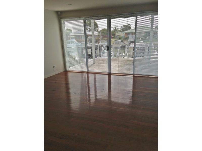 8-15 Mitchell, Paynesville VIC 3880