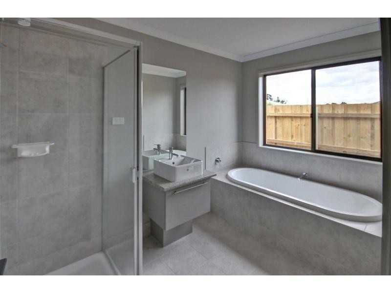 8c OBrien, Bairnsdale VIC 3875