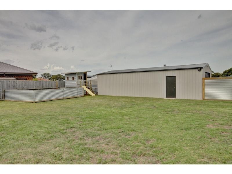 15 Riviera Close, Paynesville VIC 3880