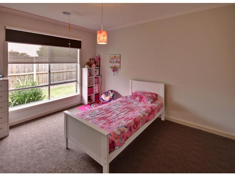 15 Riviera Close, Paynesville VIC 3880