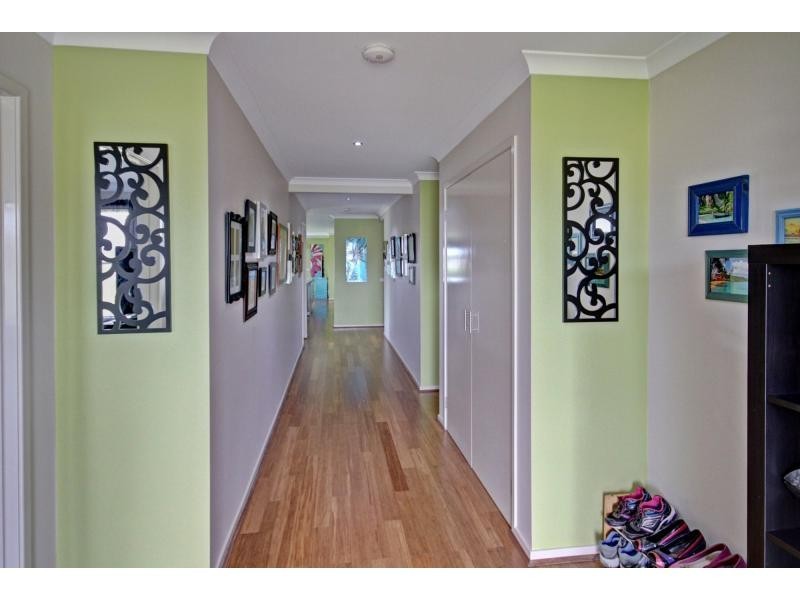 1 Magnolia Way, Paynesville VIC 3880